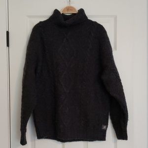 Fisherman wool sweater